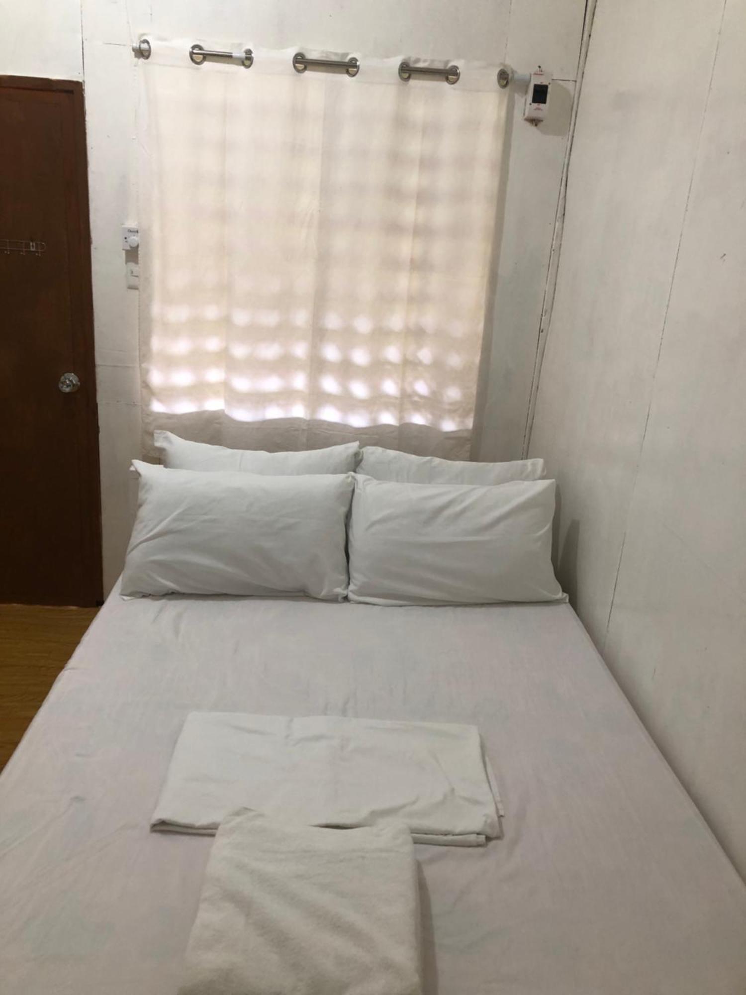 Mioki Hometel Batuan Bagian luar foto